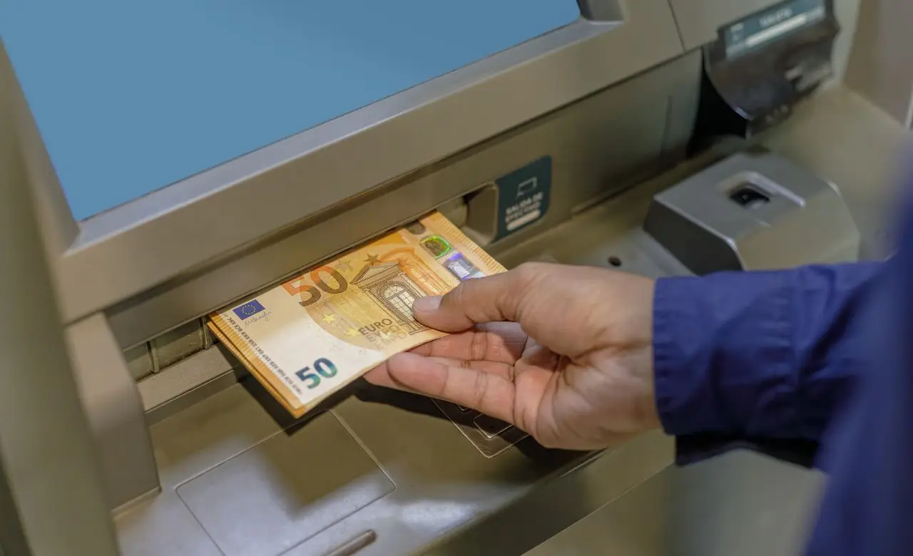 Attenzione: ecco il nuovo servizio automatico che ti addebita costi nascosti