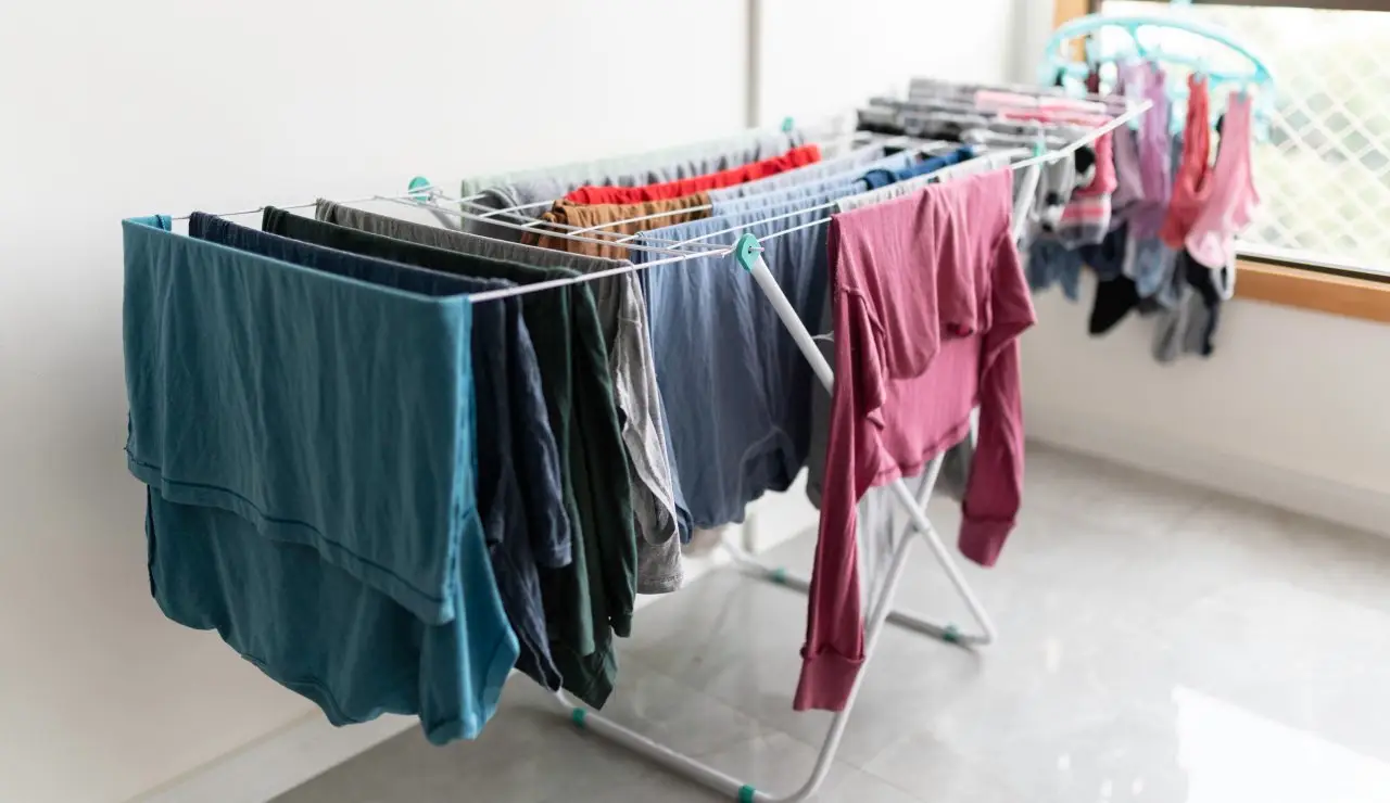 Metti lo stendino qui in inverno: è l’unico posto dove il bucato asciuga velocemente